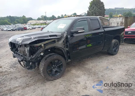 2021 Ram 1500 Big Horn 4X4 6'4 Box z USA, uszkodzony, nr VIN 1C6SRFBT8MN741621